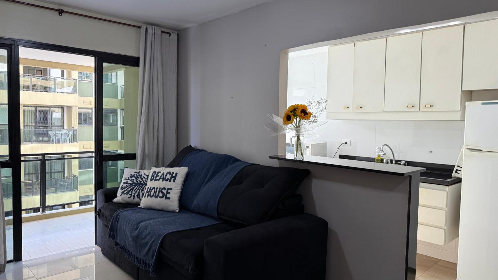 Apartamento Em Frente A Da Barra, Posto 6 *
