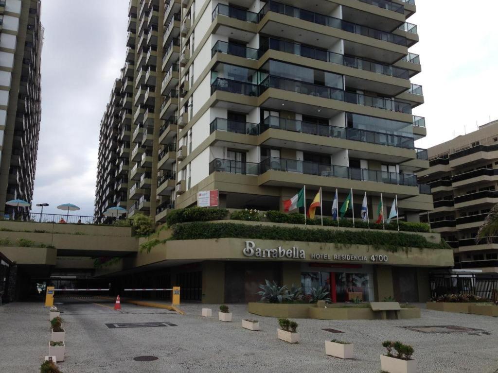 Apartamento Em Frente A Da Barra, Posto 6 *